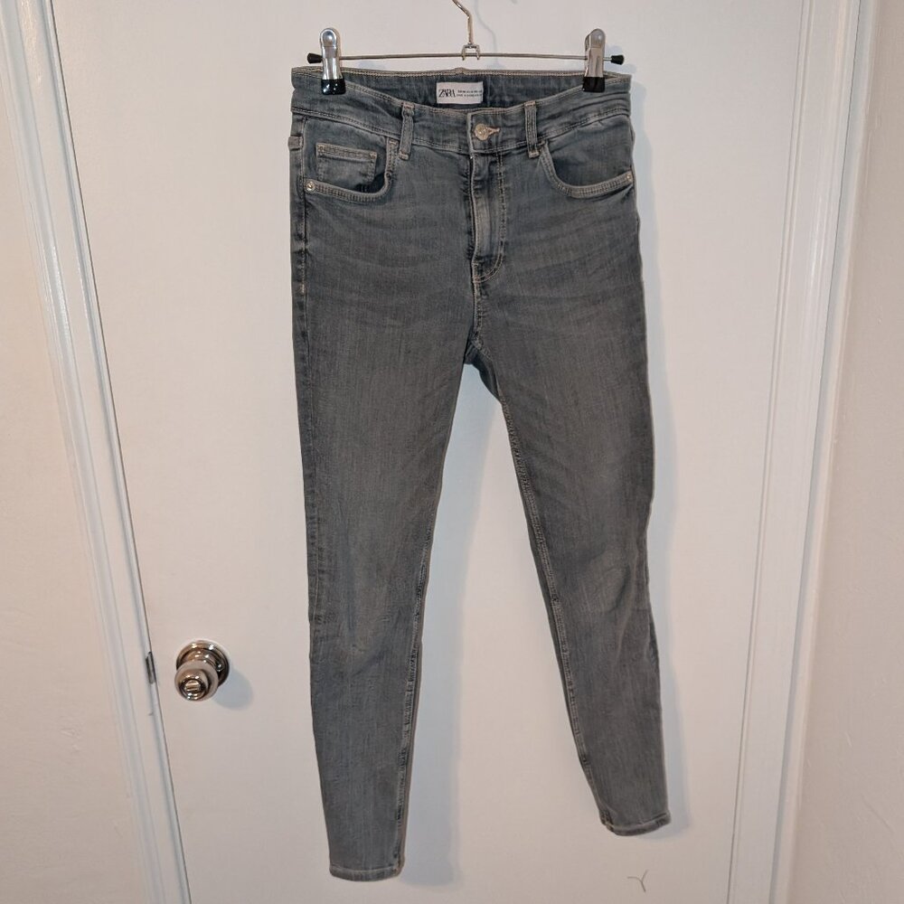 Zara Skinny Jeans - Size 6
